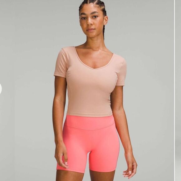 NWT Lululemon Align T-Shirt
Pink Clay - Picture 3 of 16